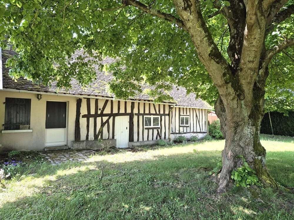 Maison à BOISCOMMUN