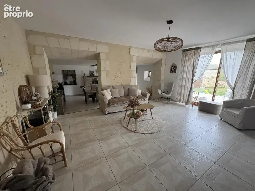 Maison 7 pièces 218 m² à vendre à Aveze (72400) - photo 2