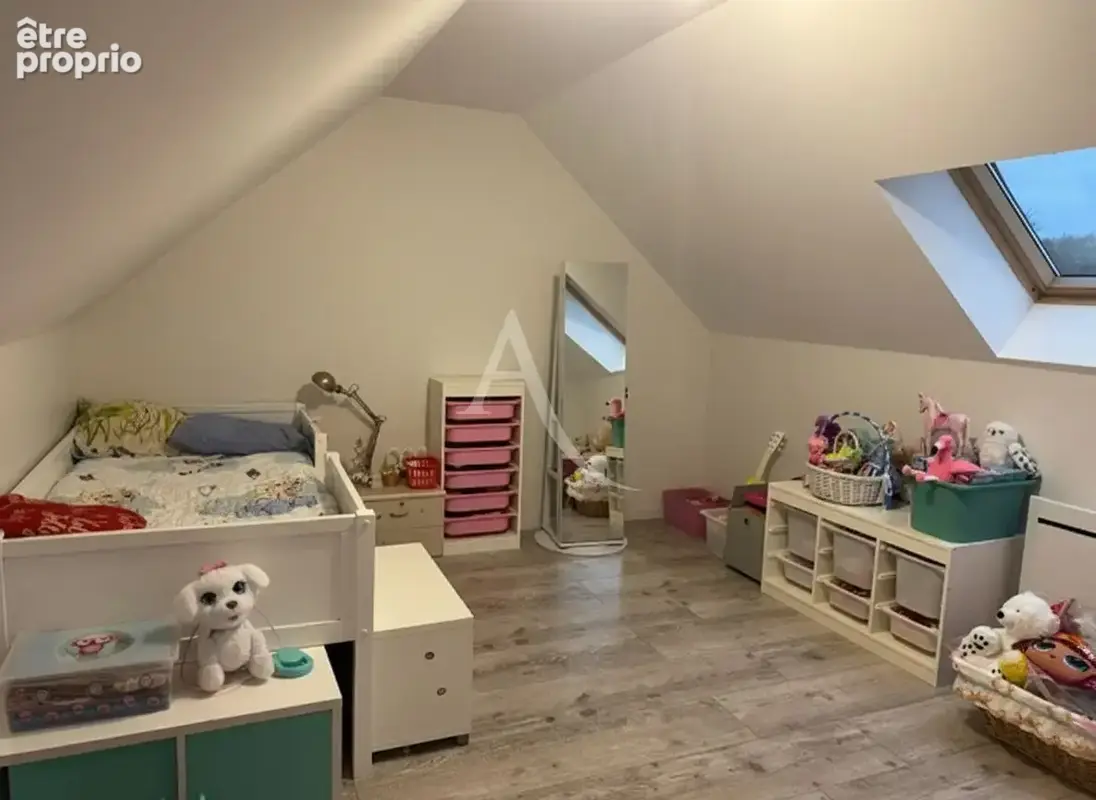 Maison 5 chambres sur terrain de 1830 m² - photo 3