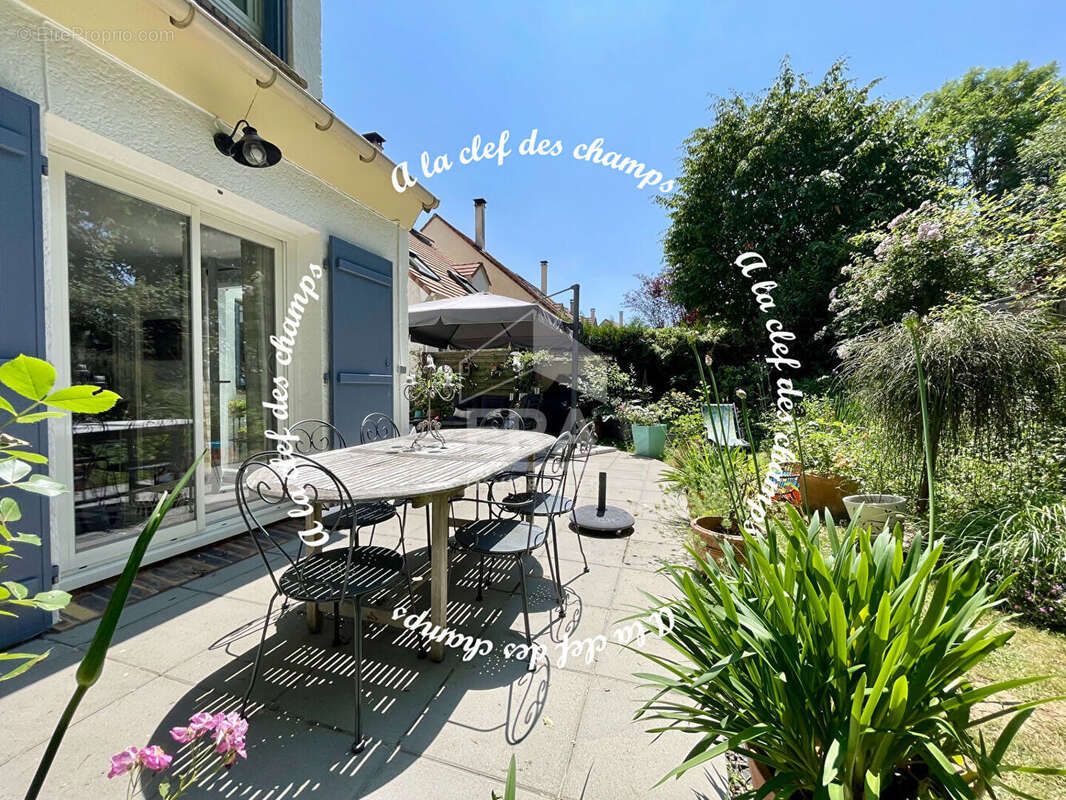 Maison à GIF-SUR-YVETTE