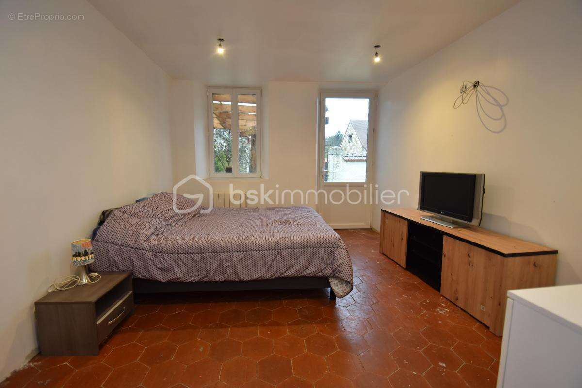 Maison à BOISVILLE-LA-SAINT-PERE