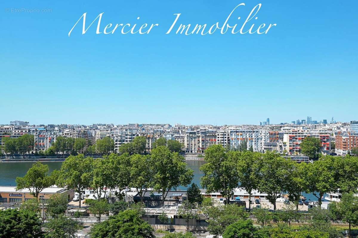 Appartement à PARIS-15E