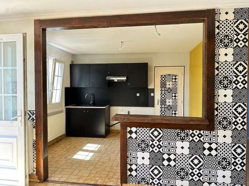 Maison à SAINT-GERVAIS-EN-BELIN