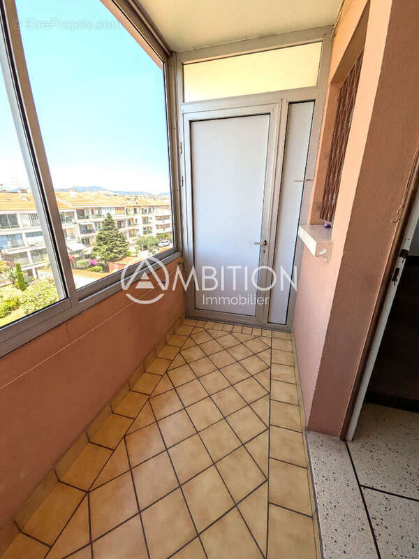 Appartement à FREJUS