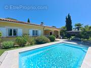 Maison à VIC-FEZENSAC