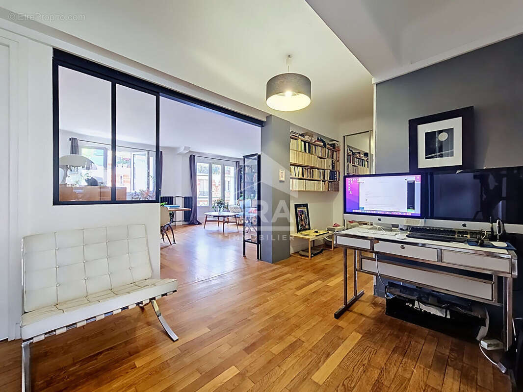 Appartement à PARIS-12E