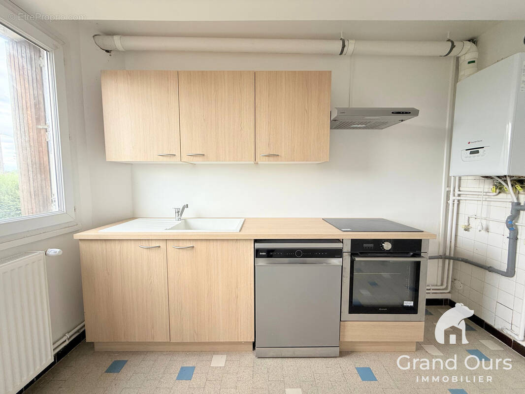 Appartement à YZEURE