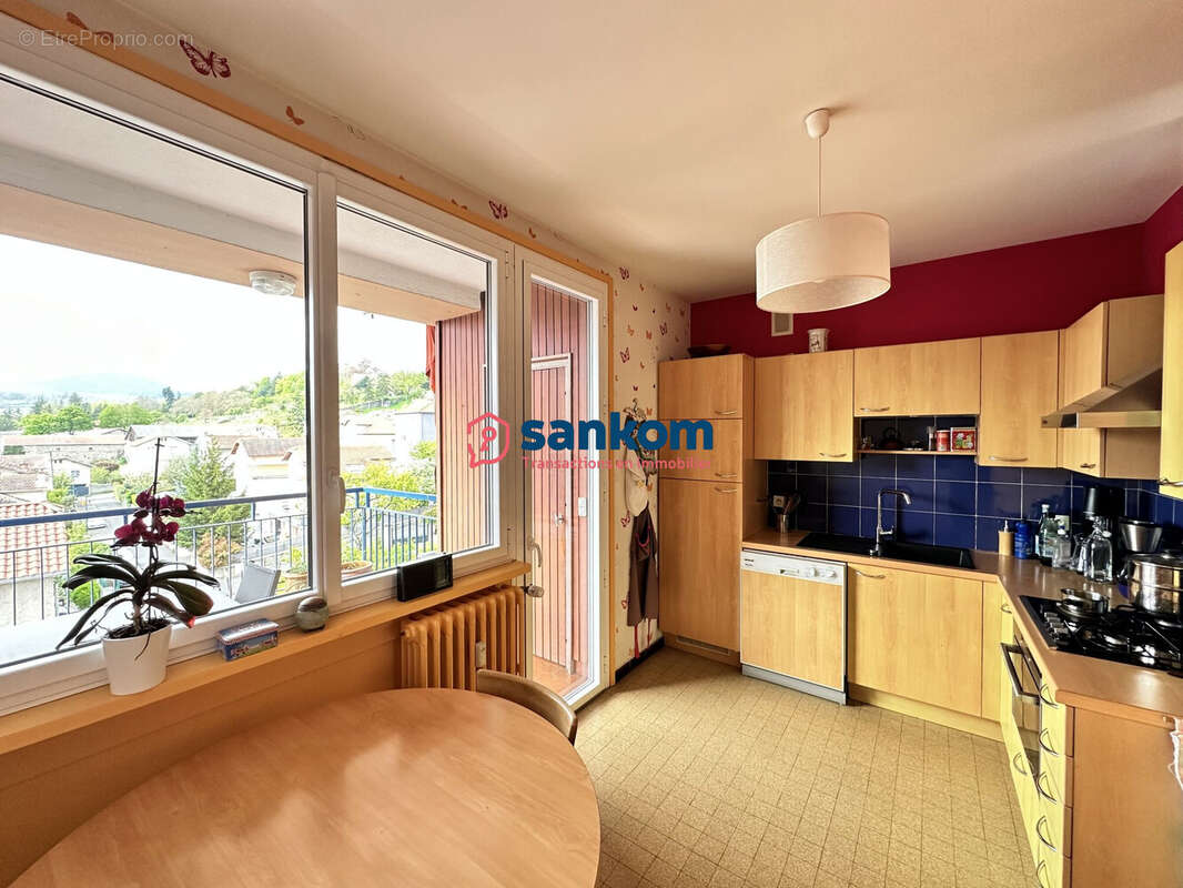 Appartement à VALS-PRES-LE-PUY