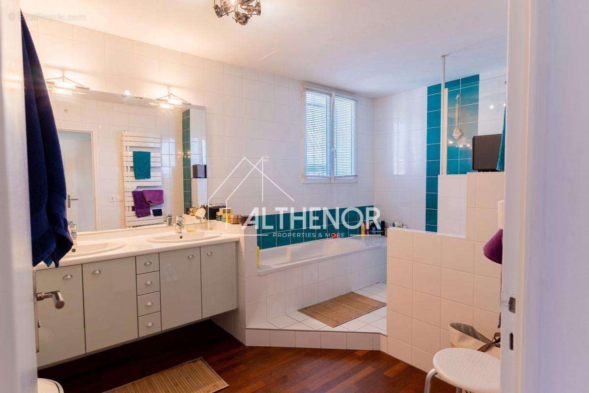 Appartement à ANNECY-LE-VIEUX