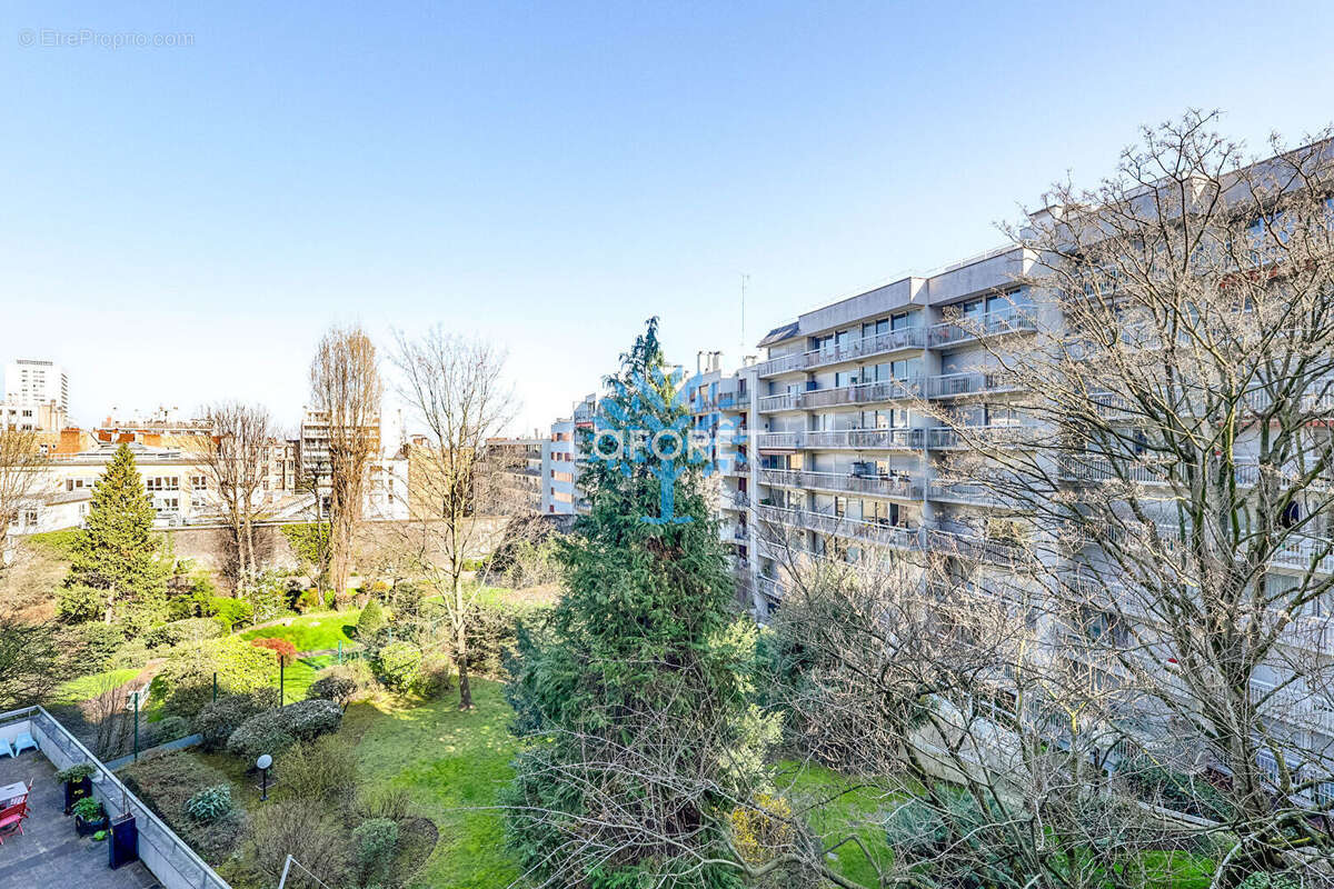 Appartement à PARIS-19E