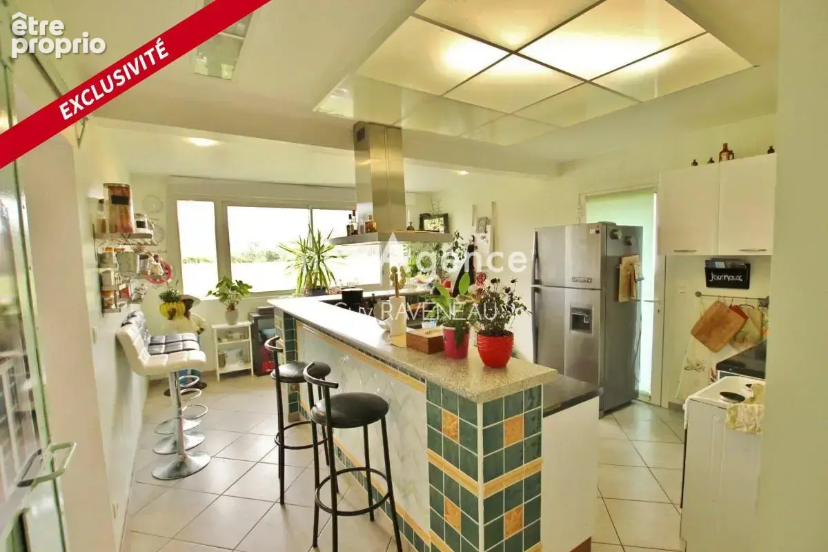 Maison atypique sur un terrain de 2 ha 19a 33ca - photo 5
