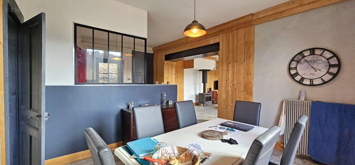 Maison à CARSAC-AILLAC