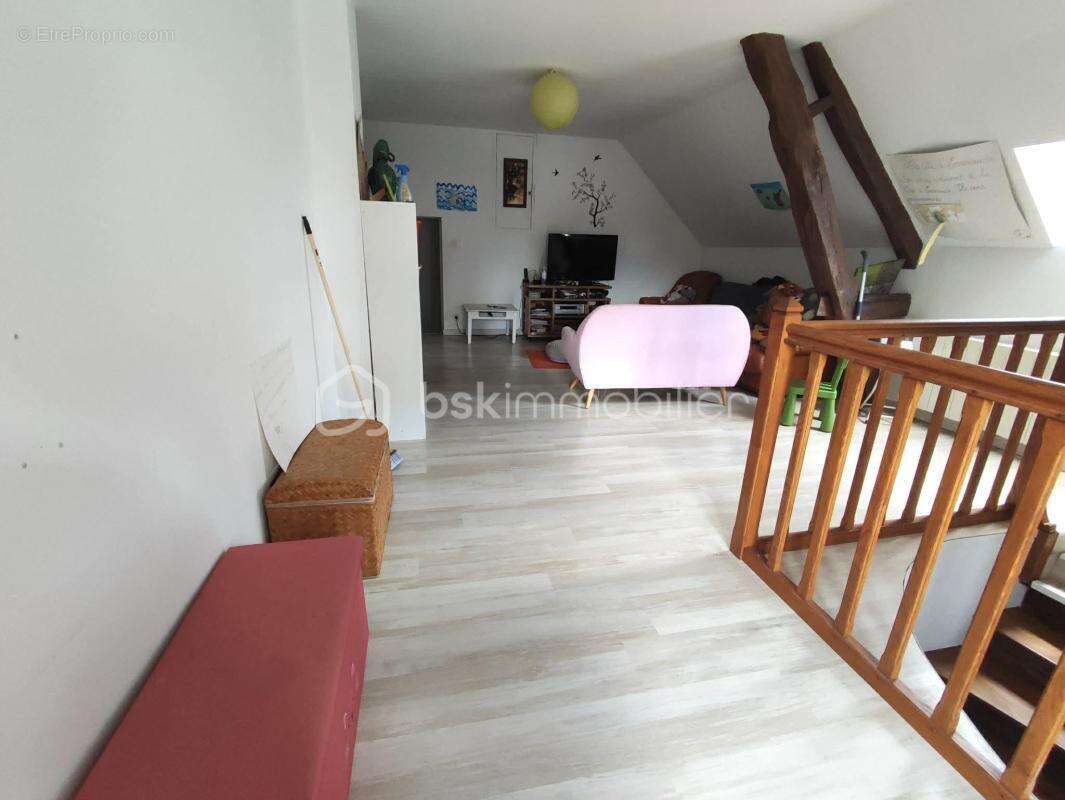  Belle maison familiale aux volumes généreux – Un cadre de vie idéal !A Neuvy-Sautour - photo 8