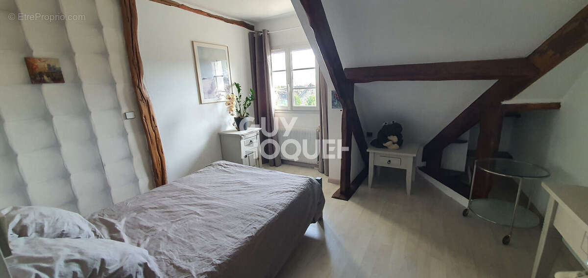 Maison à LA VILLE-DU-BOIS