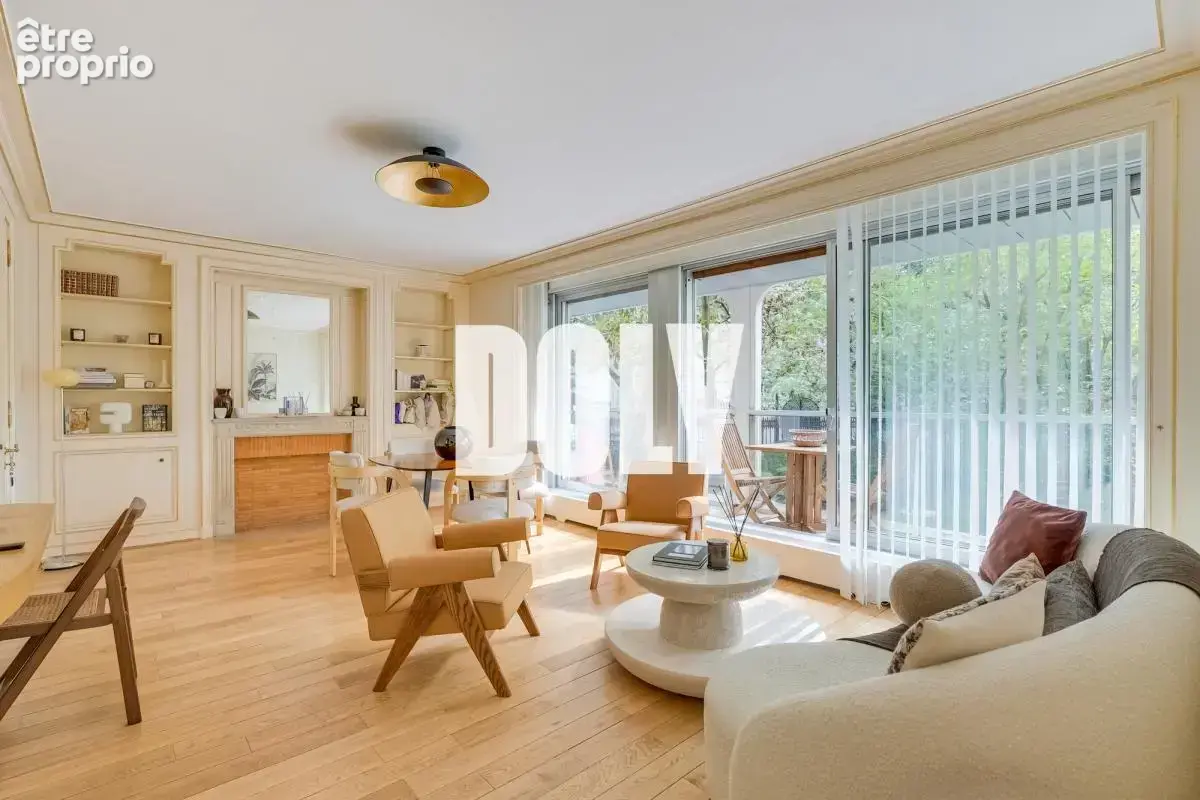 Appartement à PARIS-16E