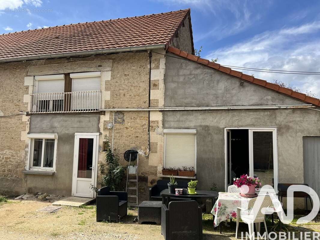 Photo 4 - Appartement à SAVIGNE