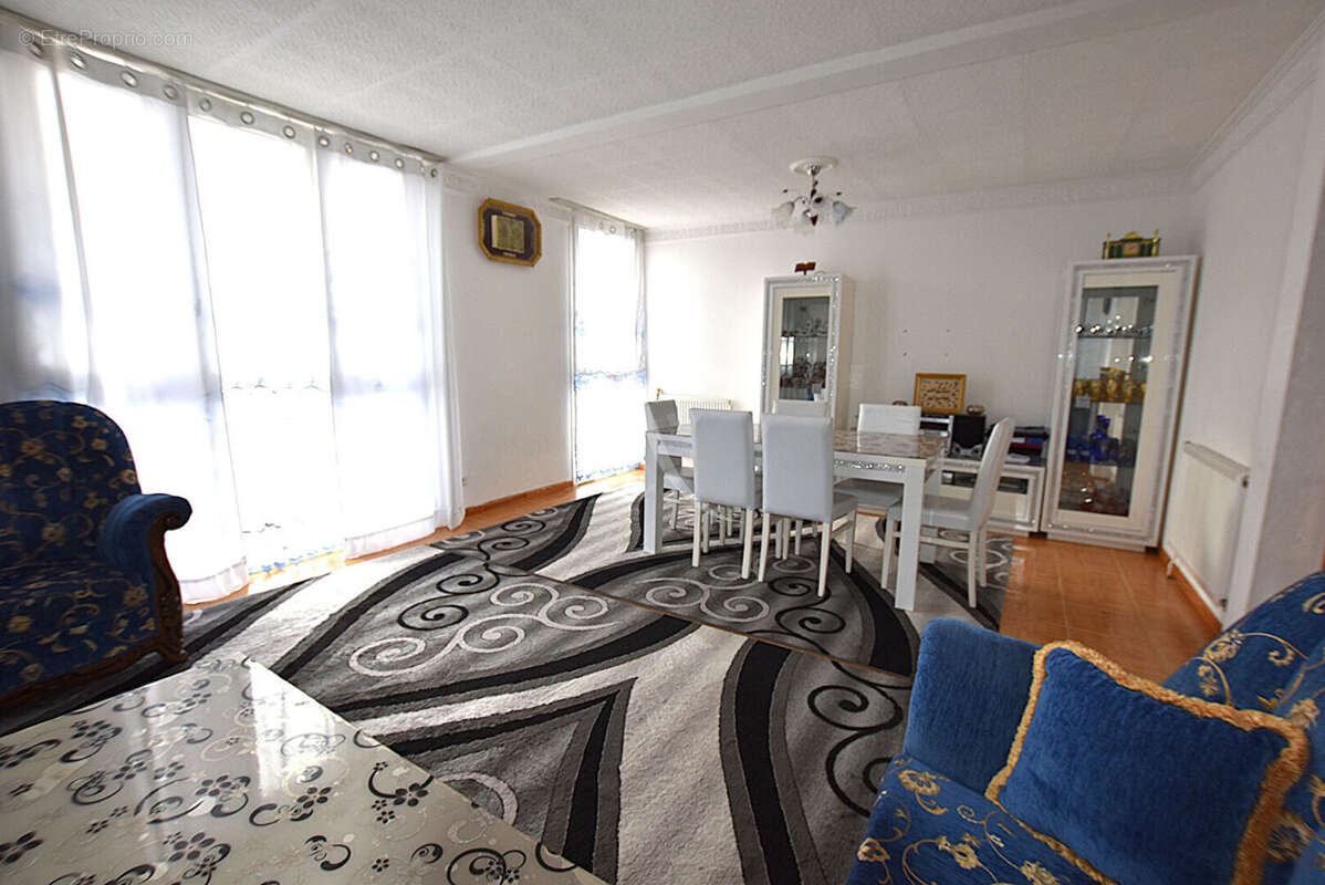 Maison à QUINCY-SOUS-SENART