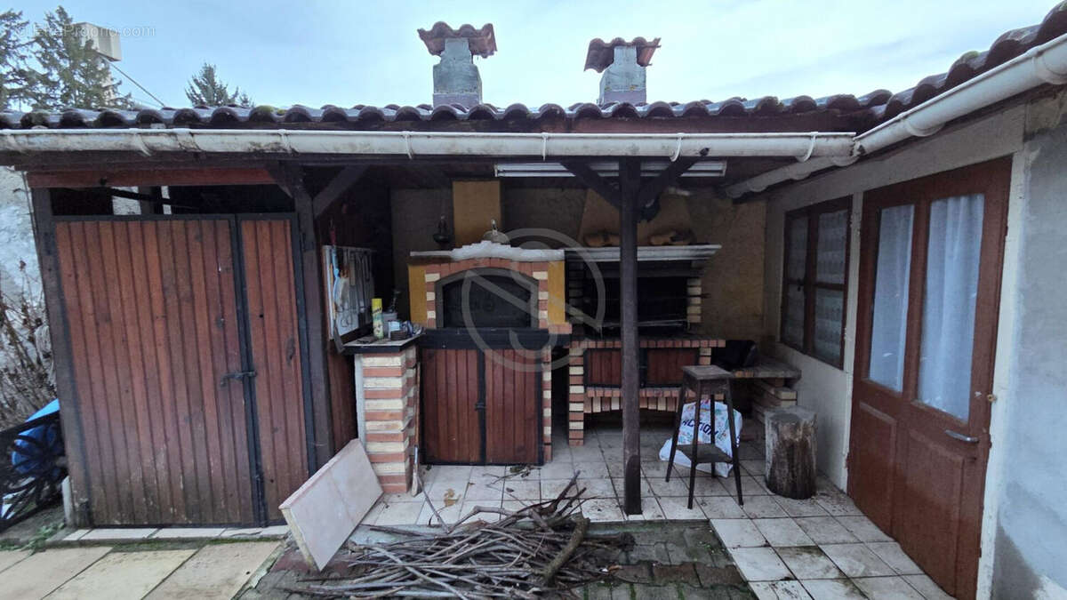 Maison à LA FRETTE