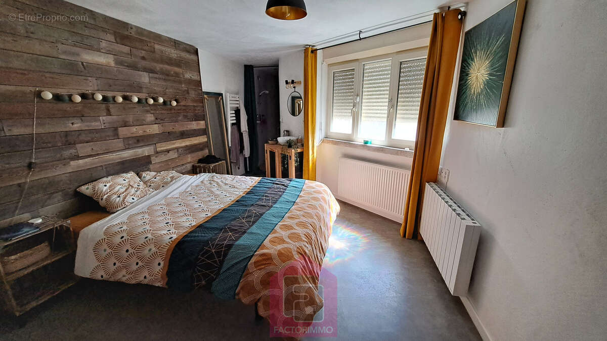 Maison à PUY-L'EVEQUE