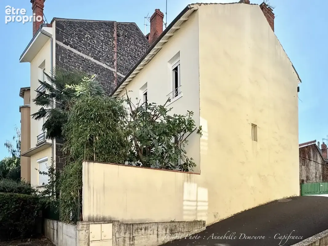 Chamalières – maison de famille en pierre – 215 m² – 5 chambres – jardinet – garage - photo 72