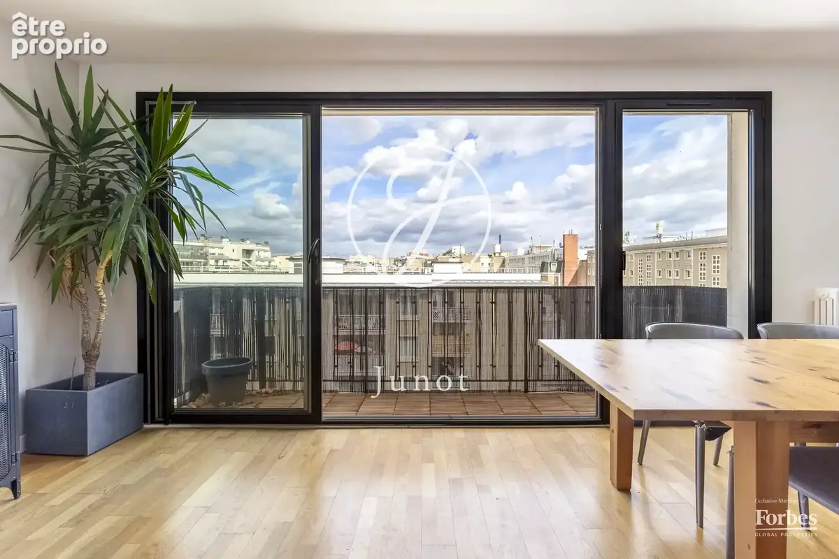 Appartement à PARIS-16E