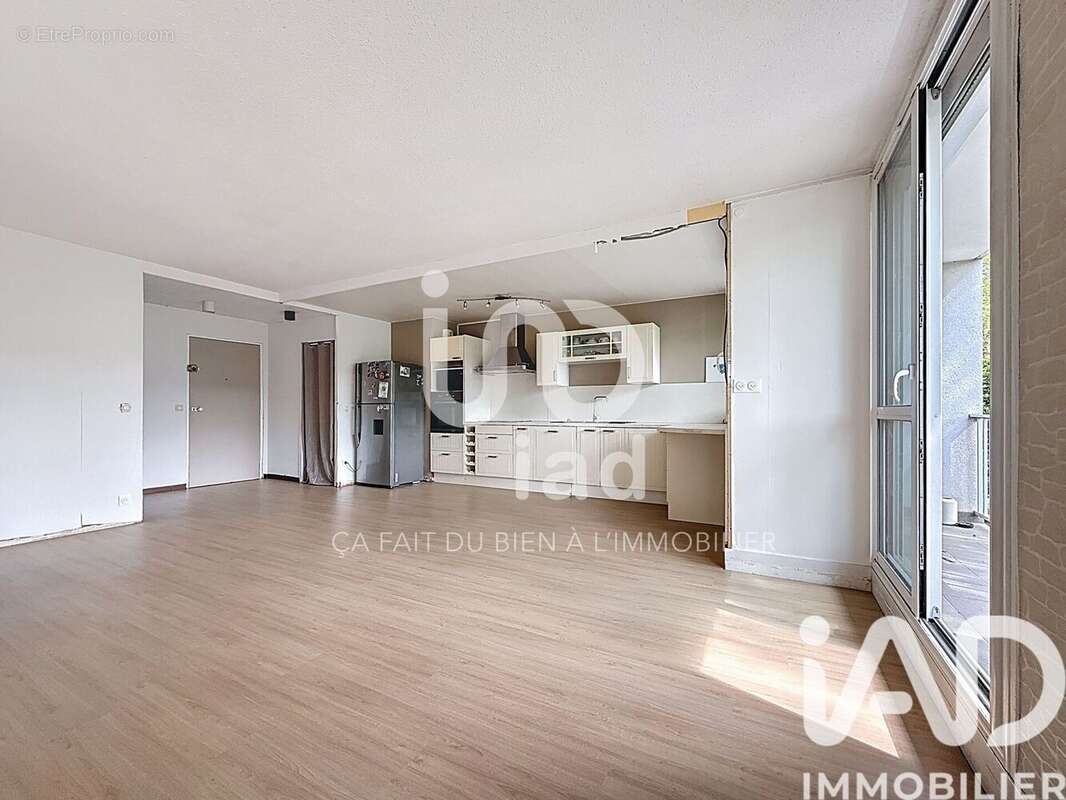 Photo 2 - Appartement à QUINCY-SOUS-SENART