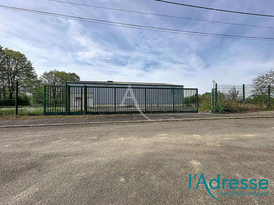 Commerce à SAINT-LOUP-DU-GAST