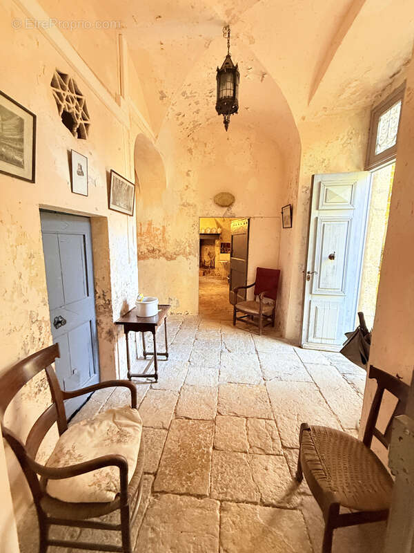 À vendre   Château de Rogues, un bien d'exception chargé d'histoire - photo 12