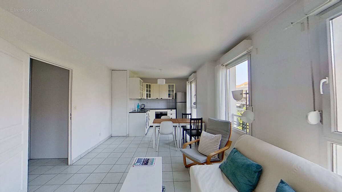 Appartement à BRON