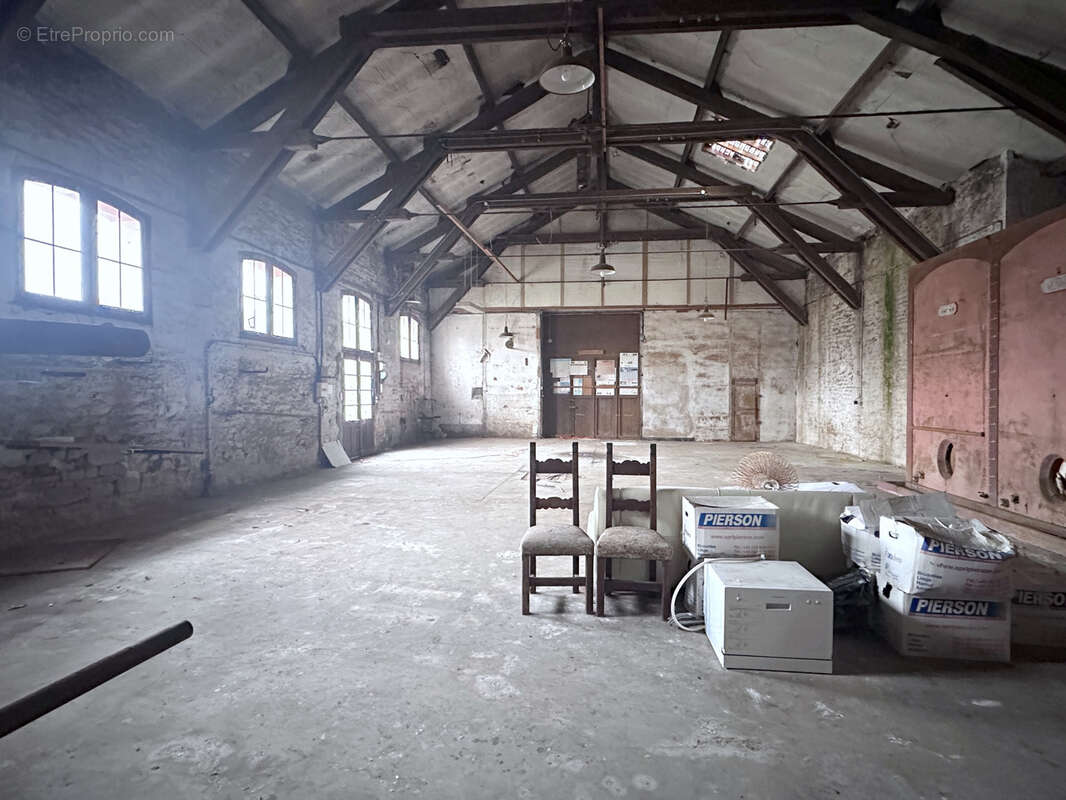 Appartement à JAUNAY-CLAN