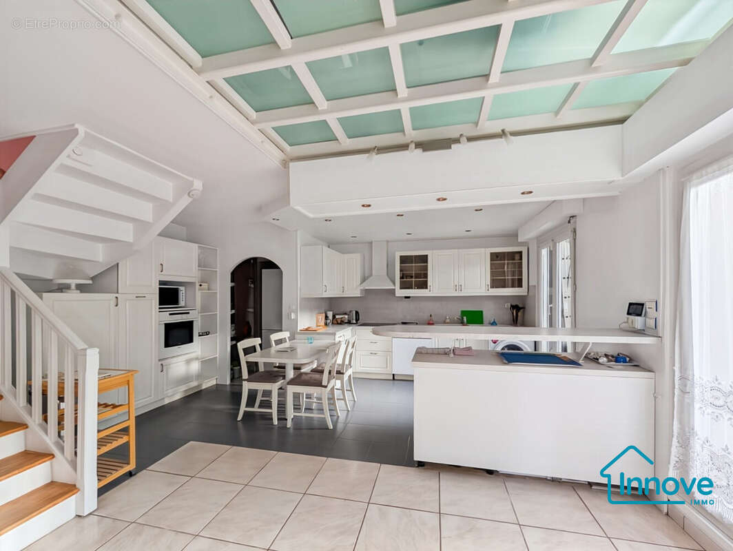 Appartement à CHAMPS-SUR-MARNE