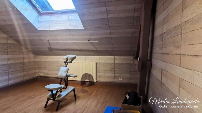 Maison à SAINT-LEONARD-DE-NOBLAT