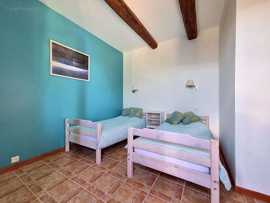 Maison 204 m² à La Penne  - photo 21