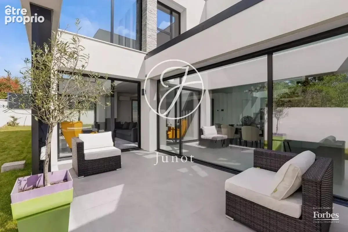 Montesson - CENTRE OUEST - Maison - 3 chambres - 154m² - Terrain 484m². - photo 2