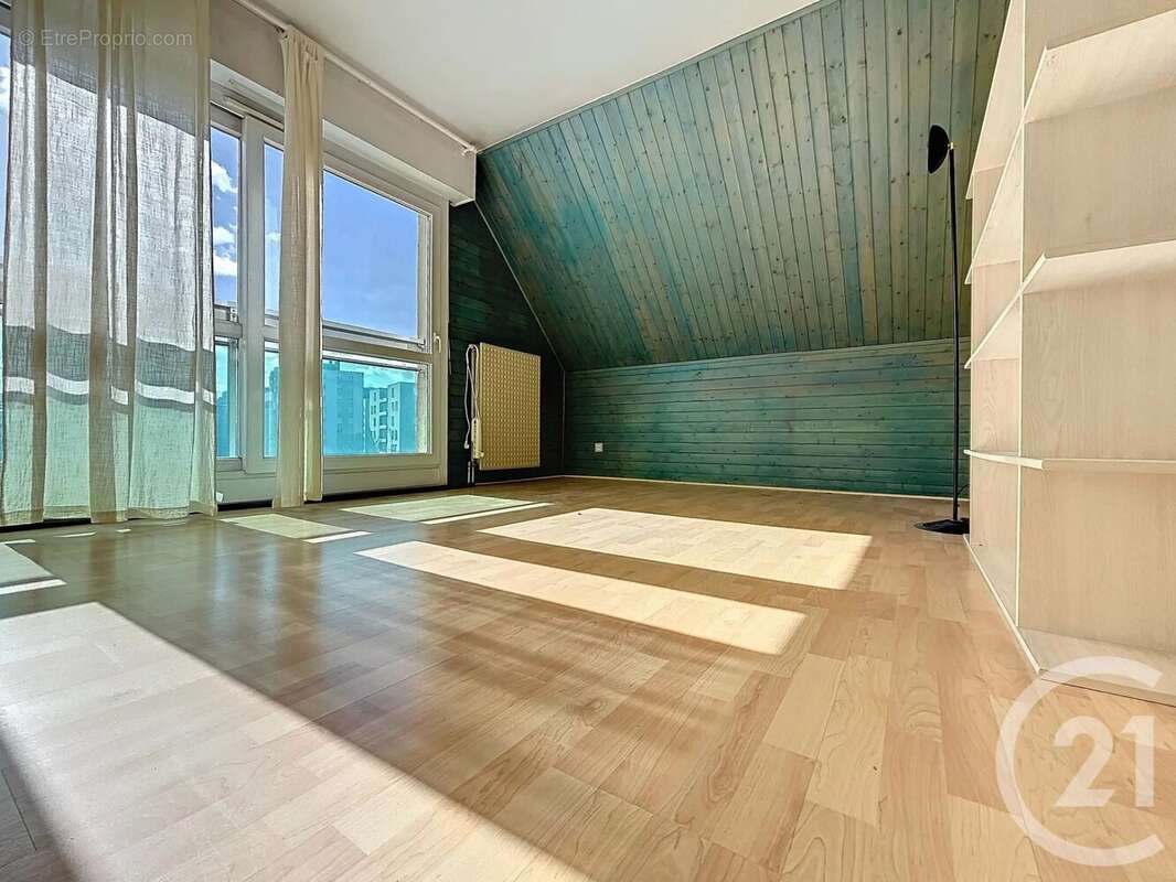 Appartement à GUERET