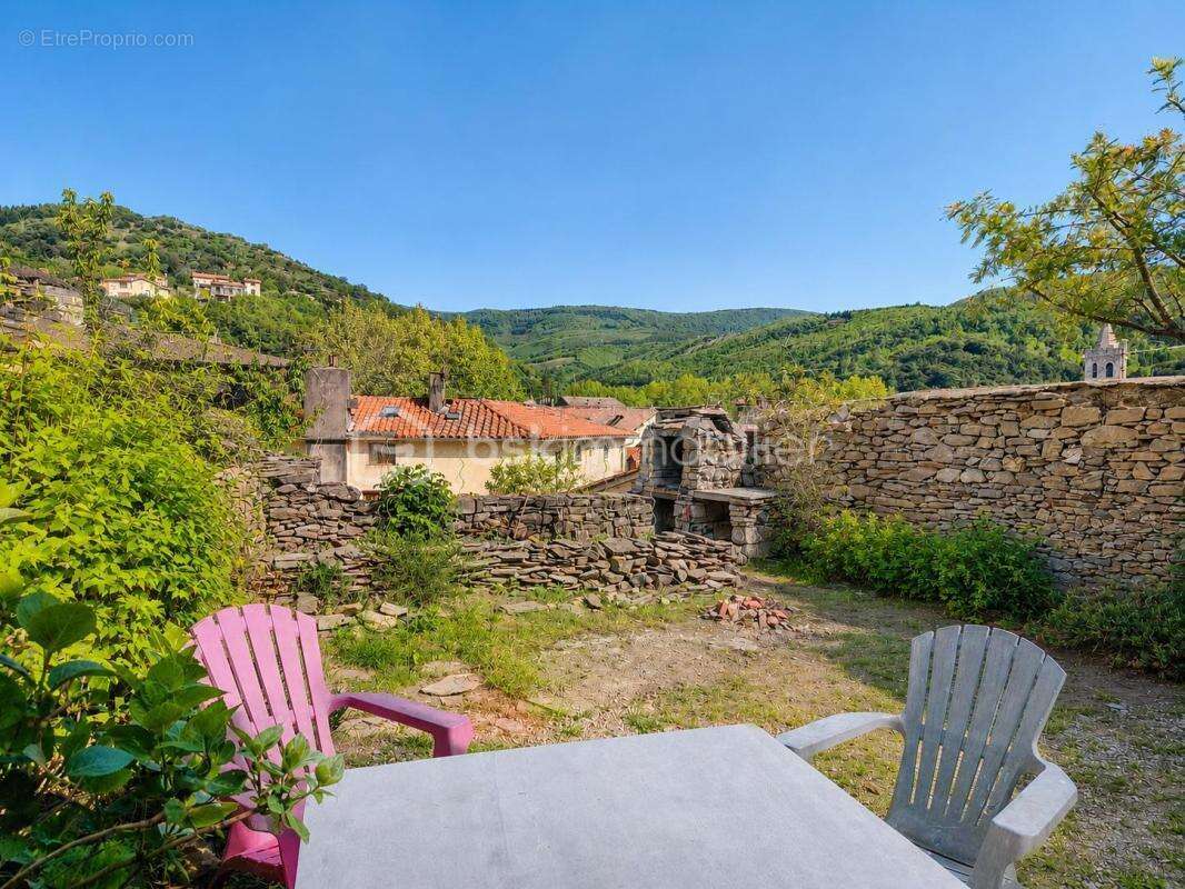 Maison à SAINT-PONS-DE-THOMIERES