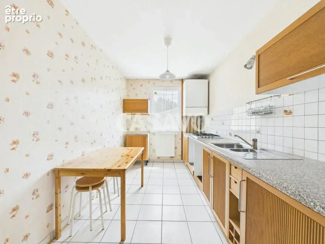 Vente Appartement 6 pièces de 101m² - 69970 Marennes - photo 8