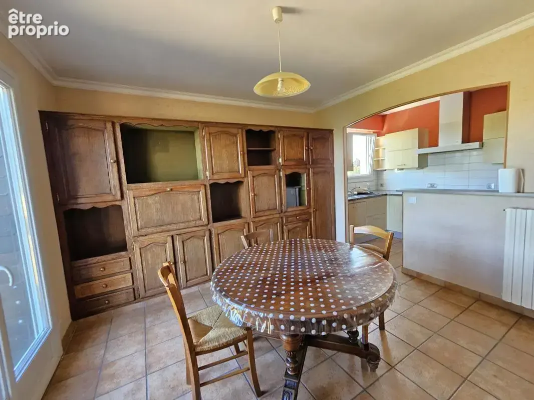 Grande maison familiale avec dépendances à Mésanger, au calm - photo 6