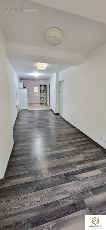 Appartement à MARSEILLE-2E