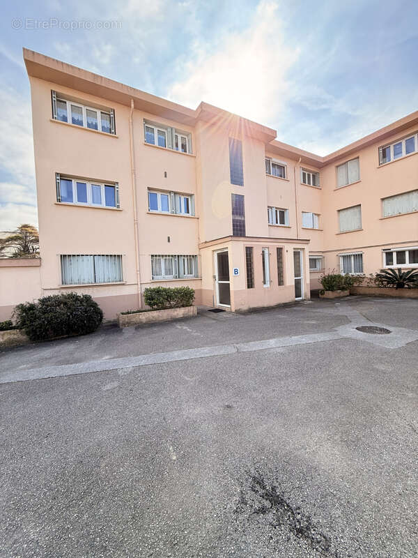 Appartement à SANARY-SUR-MER