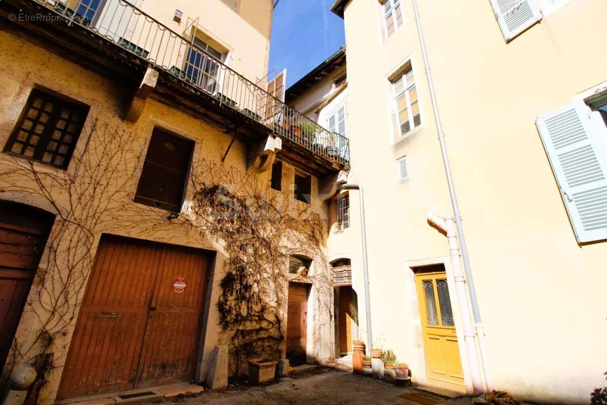 Appartement à SAINT-AMOUR