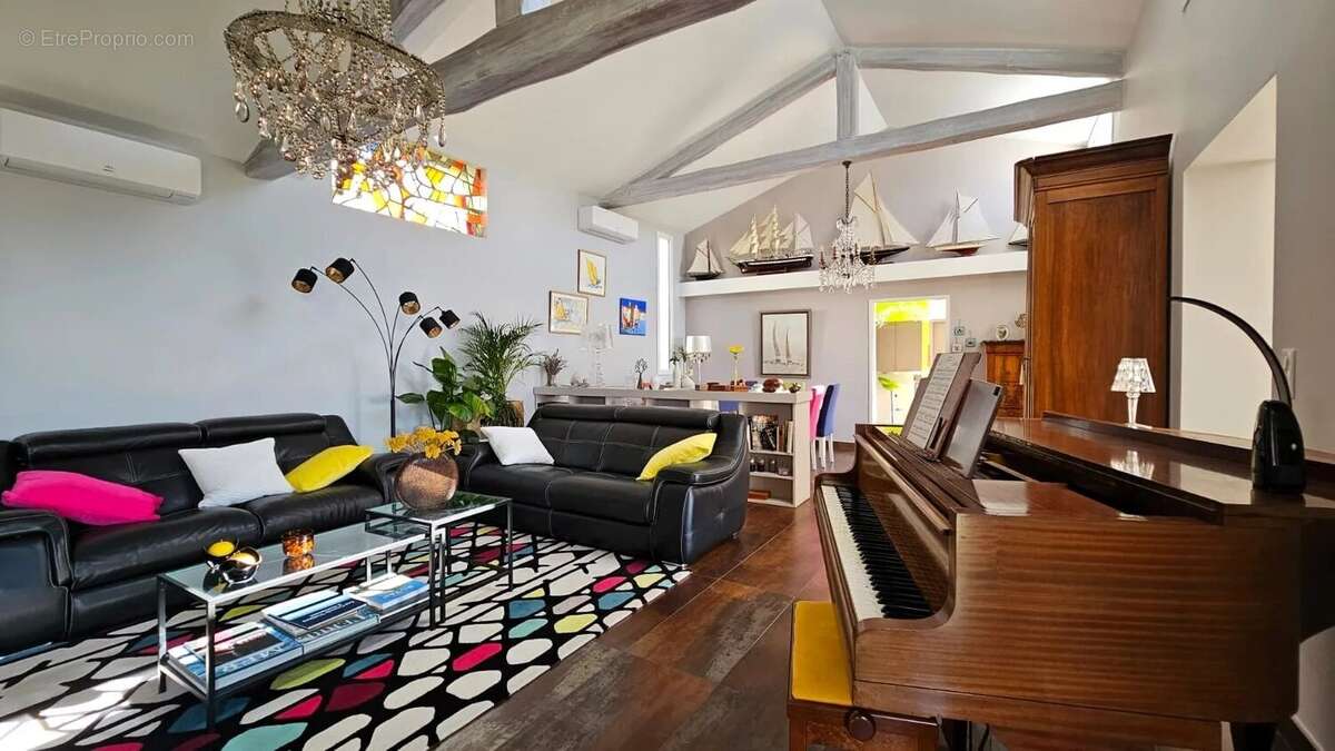 Maison à VAUX-SUR-MER