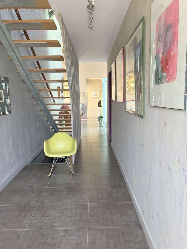 Maison 246 m² - piece de vie spacieuse 70m² - quatre suite parentales - photo 12