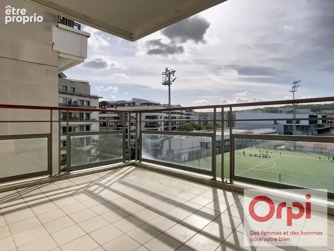 Appartement à ISSY-LES-MOULINEAUX
