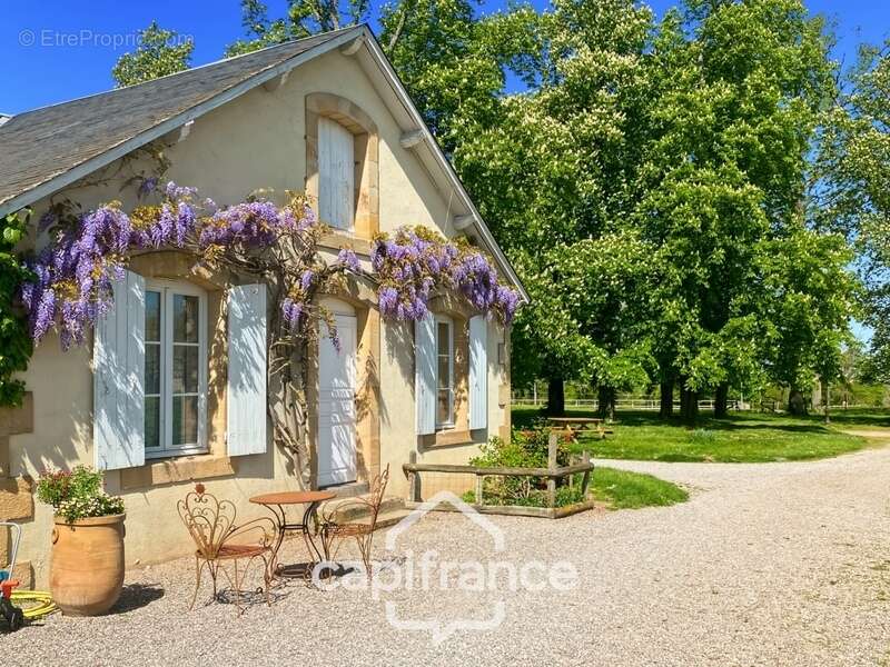 Maison à YGRANDE