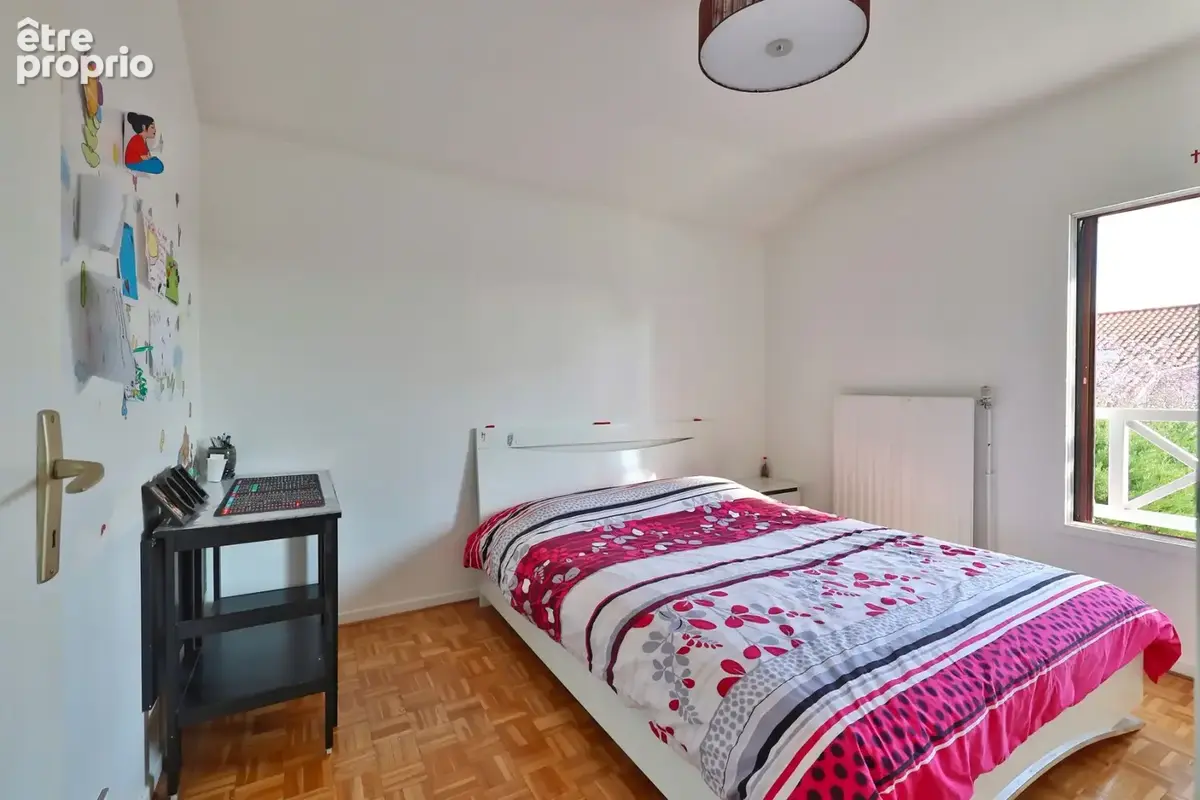 Venissieux charréard - maison familiale 115 m² - 5 chambres - jardin - garage - photo 11