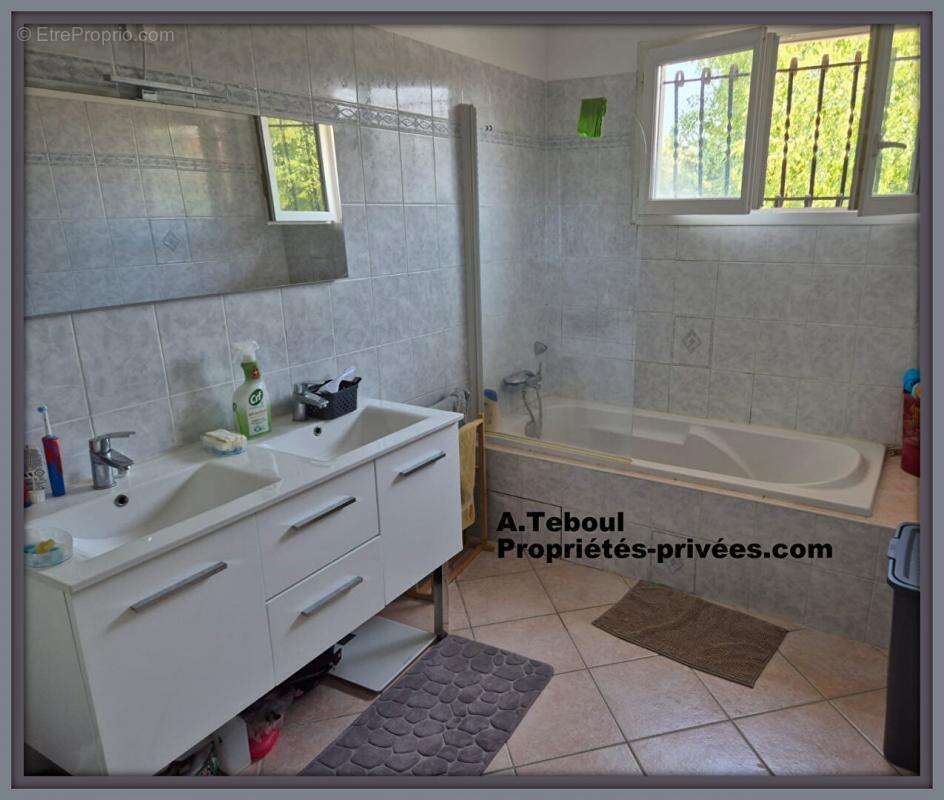 Maison à VILLEURBANNE