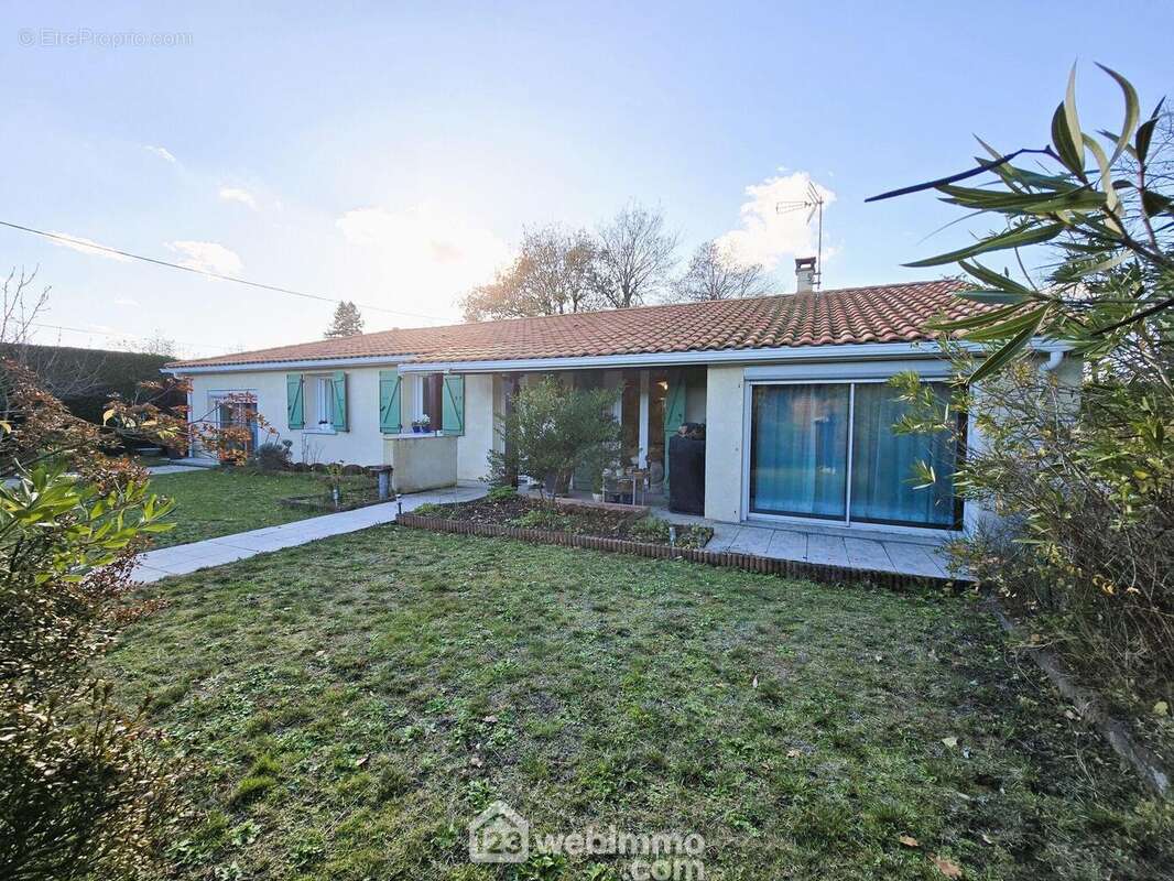 Maison à LE PIAN-MEDOC