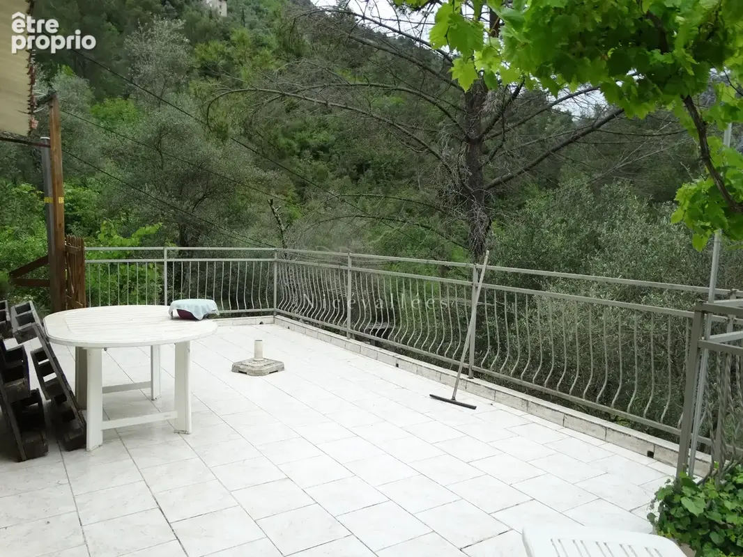 Jolie maison sise sur la commune d'Utelle (le Cros d'Utelle) - photo 2