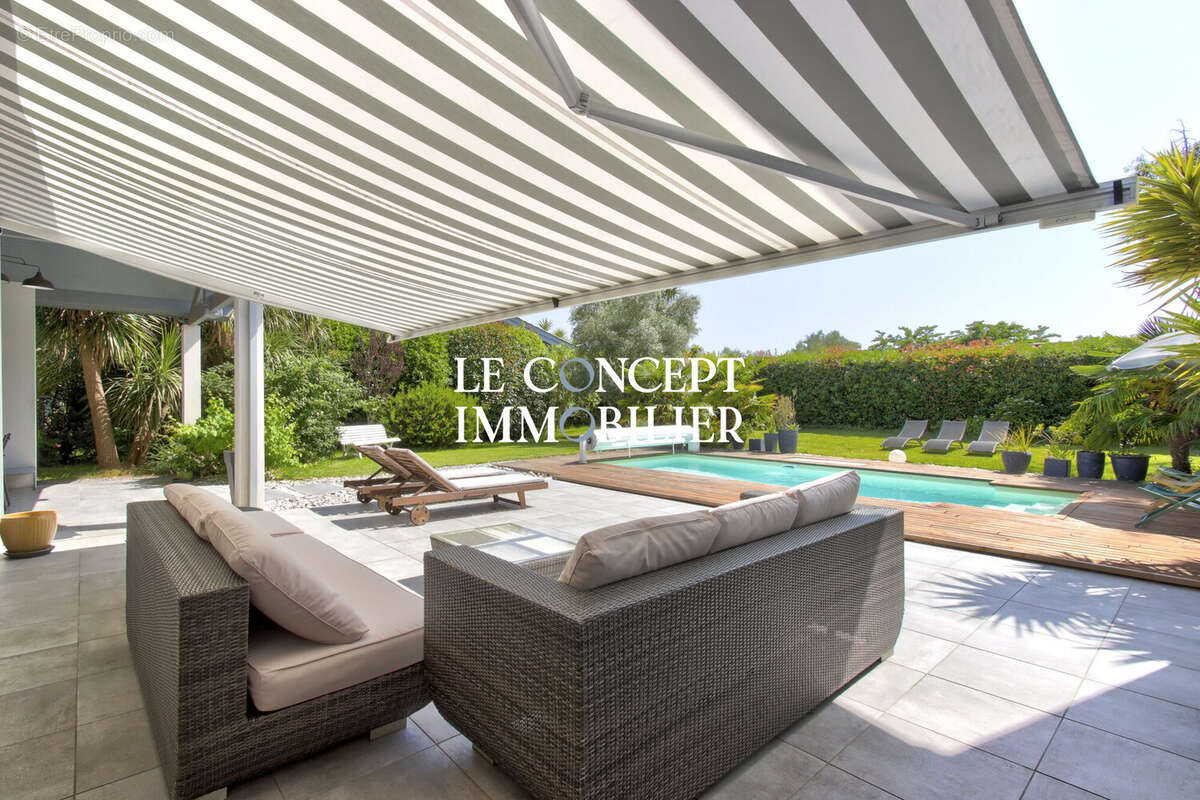 Maison 237 m² à Biarritz  - photo 2